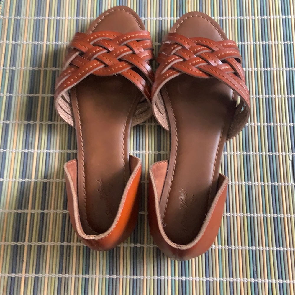 Barely worn universal thread brown sandals
